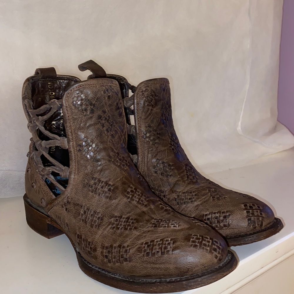 lane booties